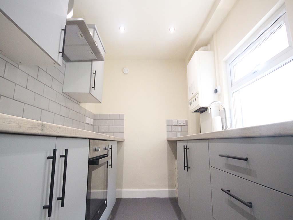 3 bedroom mid terrace house To Let in Barnoldswick - IMG_6886.jpg
